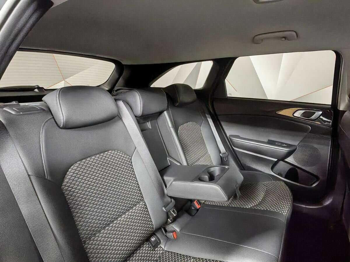 Kia Ceed б/у, 2022, Автоматическая. Фото: #12