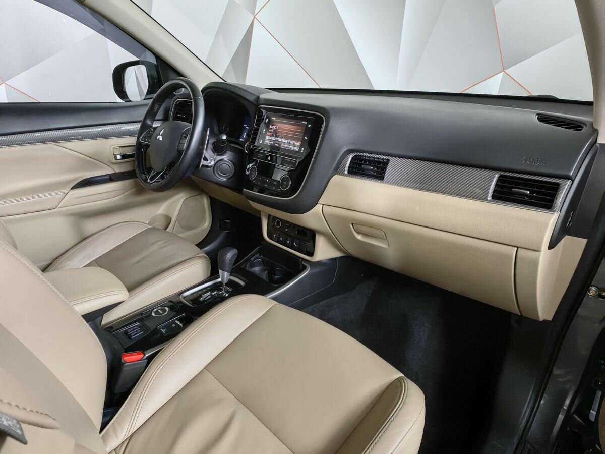 Mitsubishi Outlander б/у, 2019, Вариатор. Фото: #8