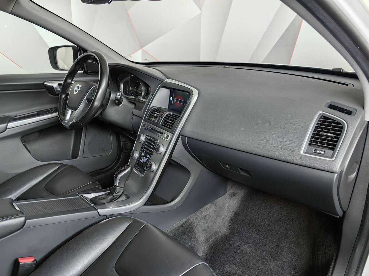 Volvo XC60 б/у, 2016, Автоматическая. Фото: #7