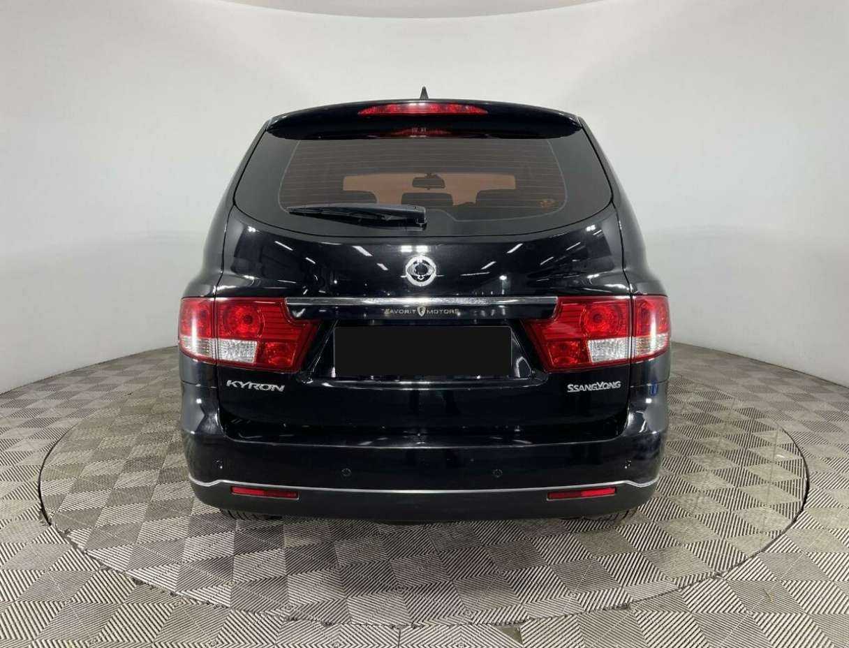 SsangYong Kyron б/у, 2013, Автоматическая. Фото: #2