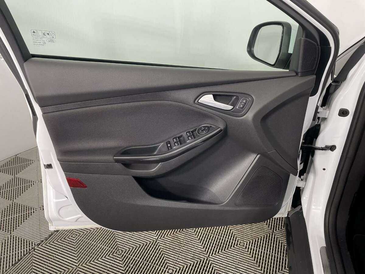 Форд Фокус б/у, 2017, Автоматическая. Фото: #7