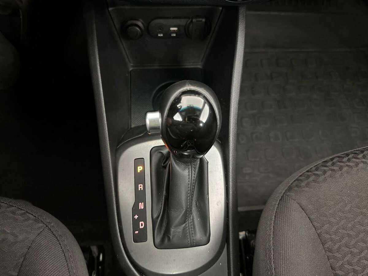 Kia Rio б/у, 2015, Автоматическая. Фото: #10