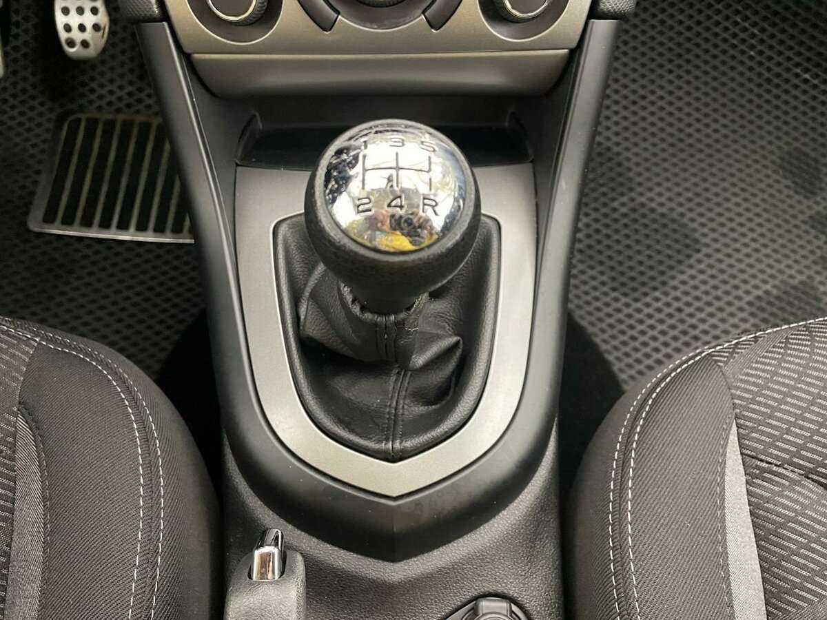 Peugeot 408 б/у, 2016, Механическая. Фото: #12