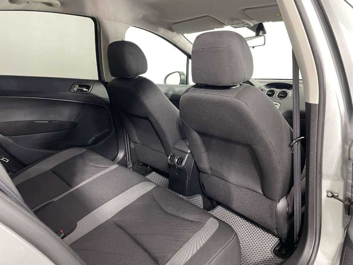 Peugeot 408 б/у, 2016, Механическая. Фото: #16