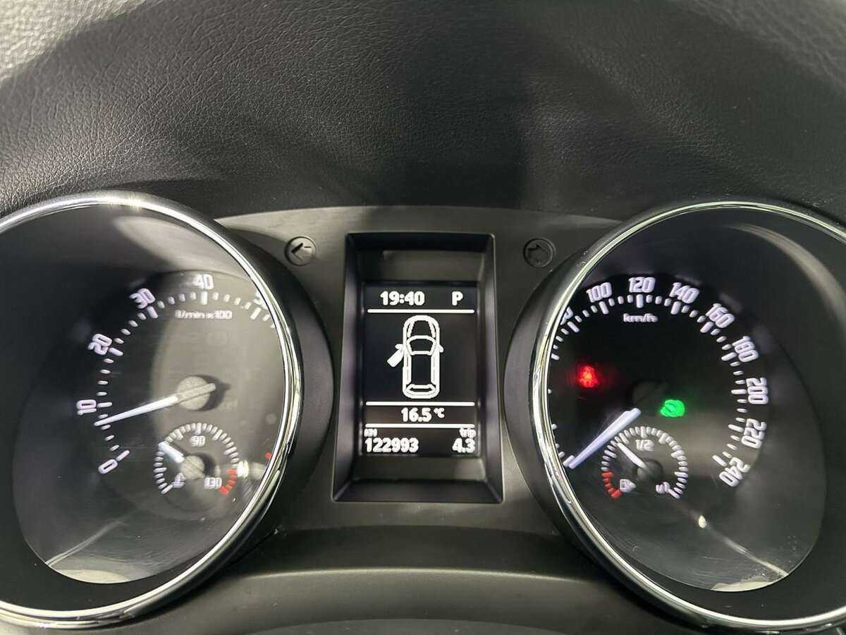 Skoda Yeti б/у, 2012, Роботизированная. Фото: #10