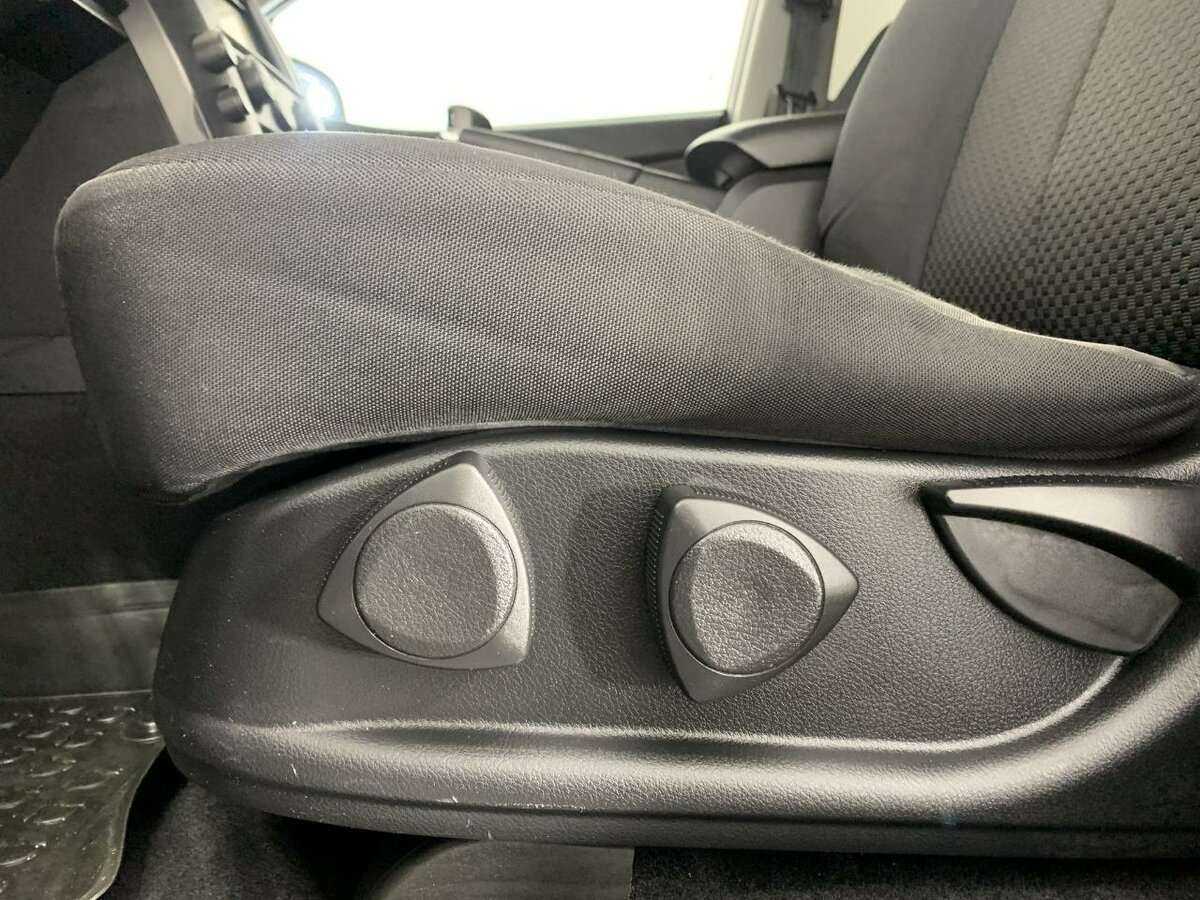 SsangYong Kyron б/у, 2012, Механическая. Фото: #9