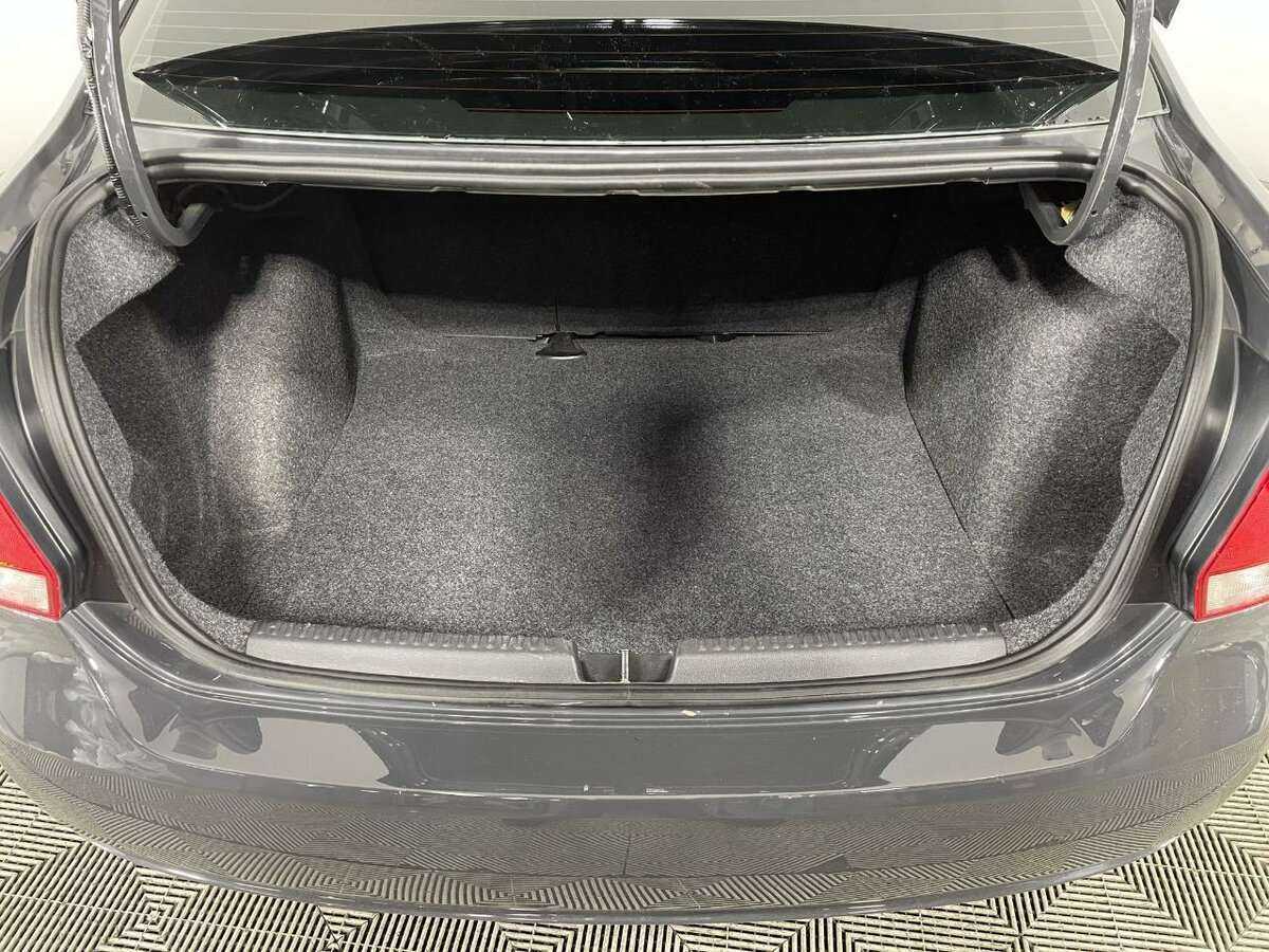 Volkswagen Polo б/у, 2013, Механическая. Фото: #16