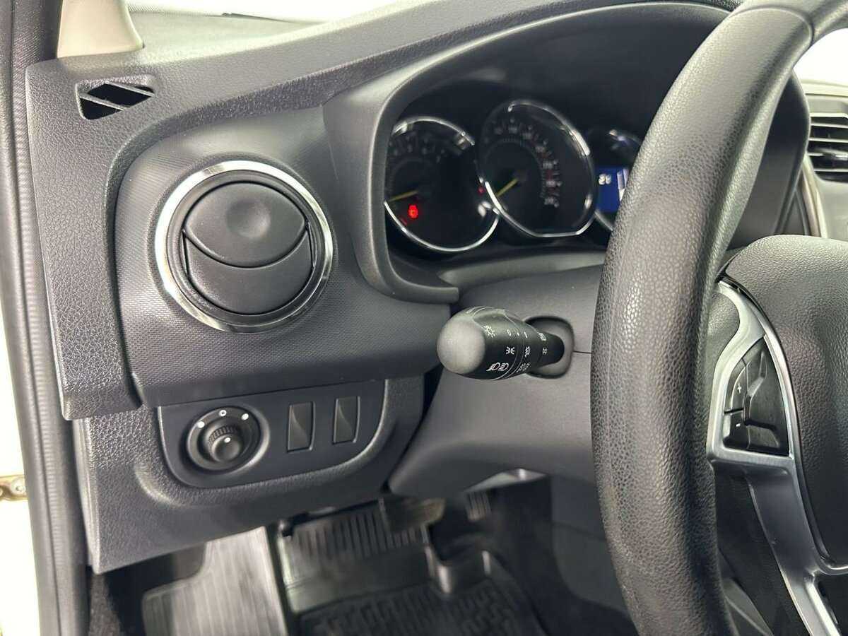 Renault Sandero б/у, 2019, Автоматическая. Фото: #8