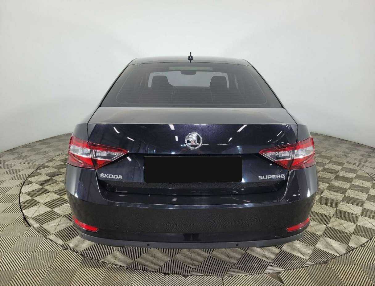 Skoda Superb б/у, 2016, Роботизированная. Фото: #2