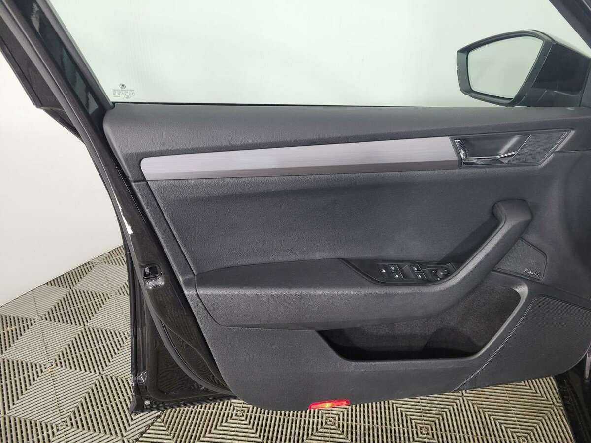 Skoda Superb б/у, 2016, Роботизированная. Фото: #7