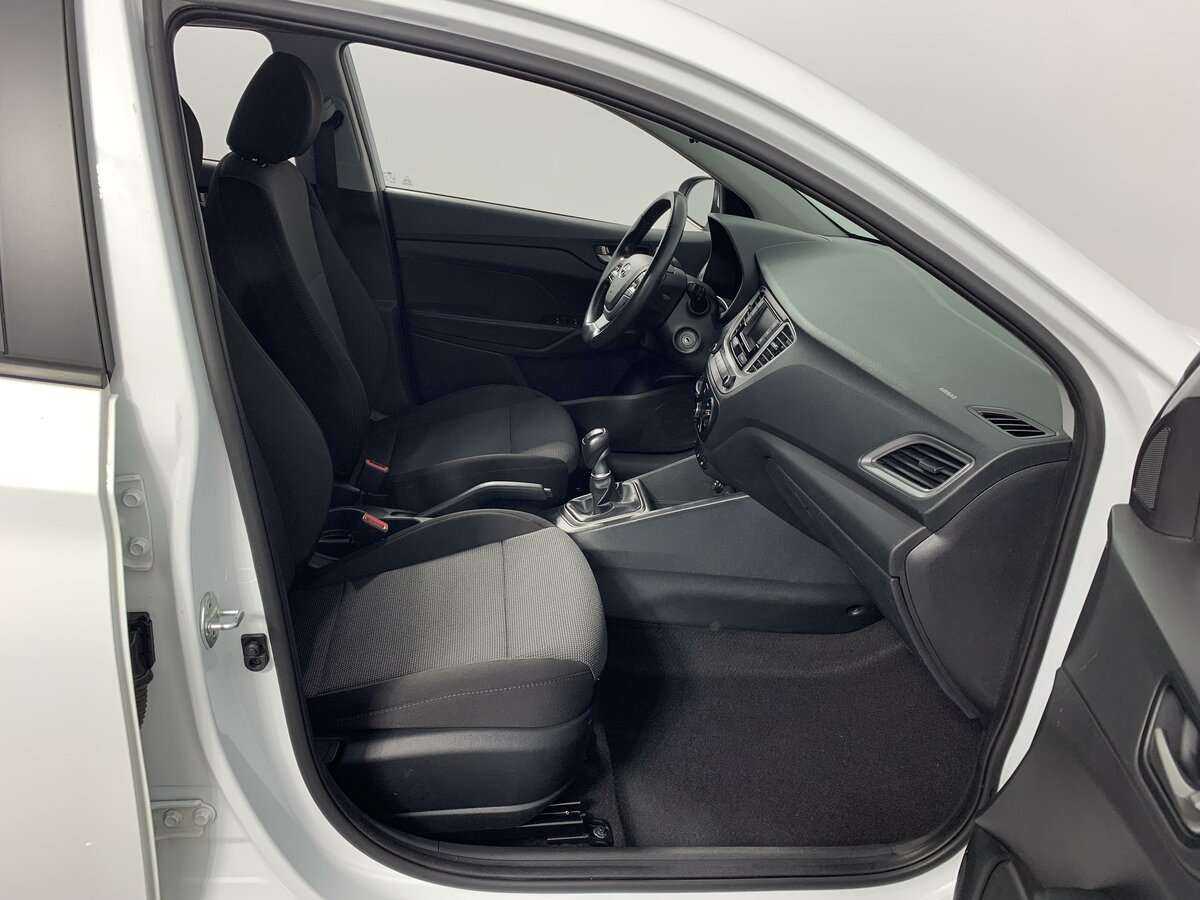 Hyundai Solaris б/у, 2019, Механическая. Фото: #14