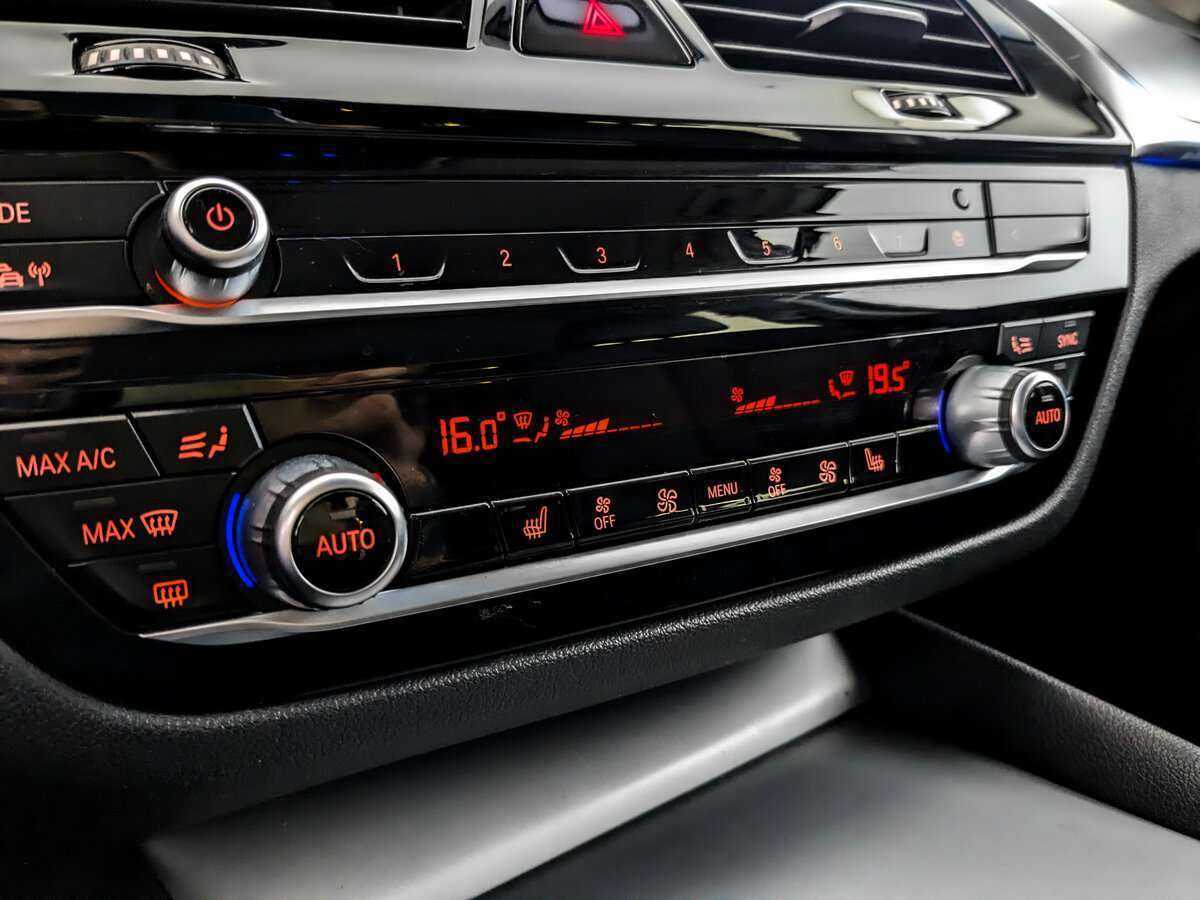 BMW 5 серии б/у, 2018, Автоматическая. Фото: #21