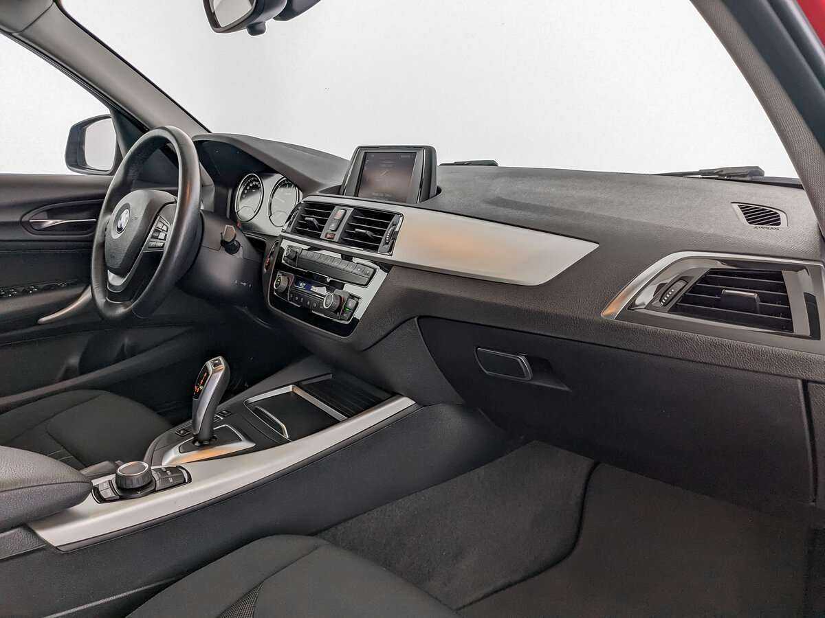 BMW 1 серии б/у, 2017, Автоматическая. Фото: #8