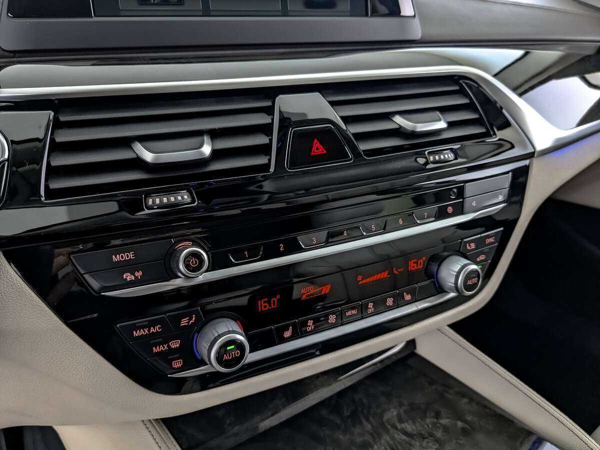 BMW 5 серии б/у, 2017, Автоматическая. Фото: #16