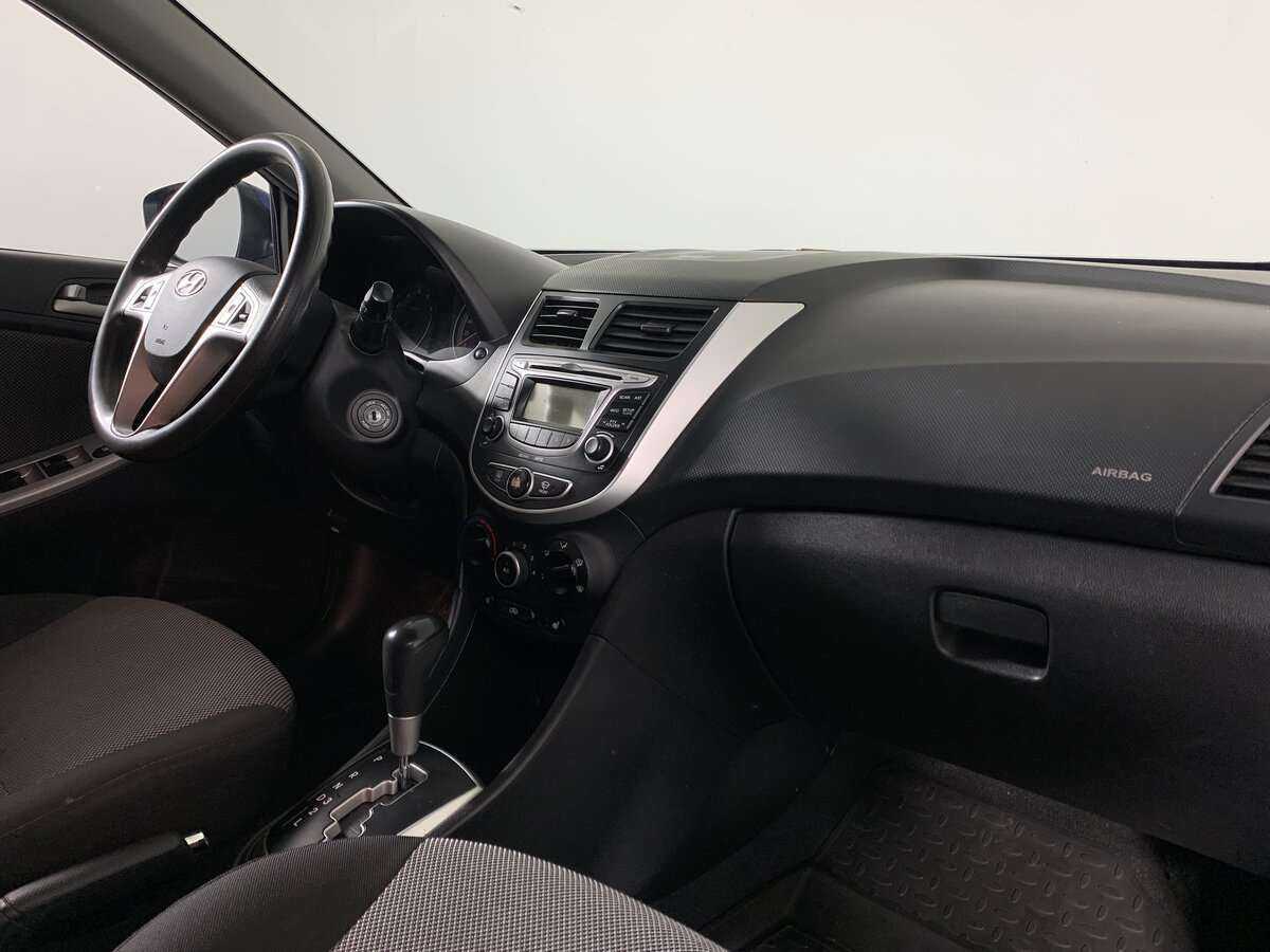 Hyundai Solaris б/у, 2013, Автоматическая. Фото: #10