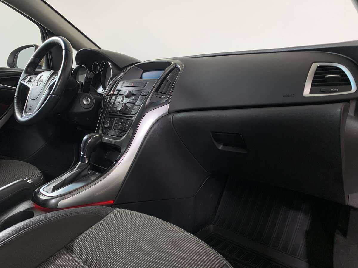 Opel Astra б/у, 2012, Автоматическая. Фото: #10