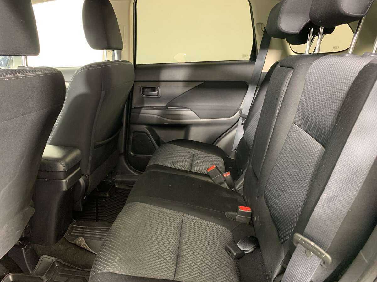 Mitsubishi Outlander б/у, 2018, Вариатор. Фото: #16