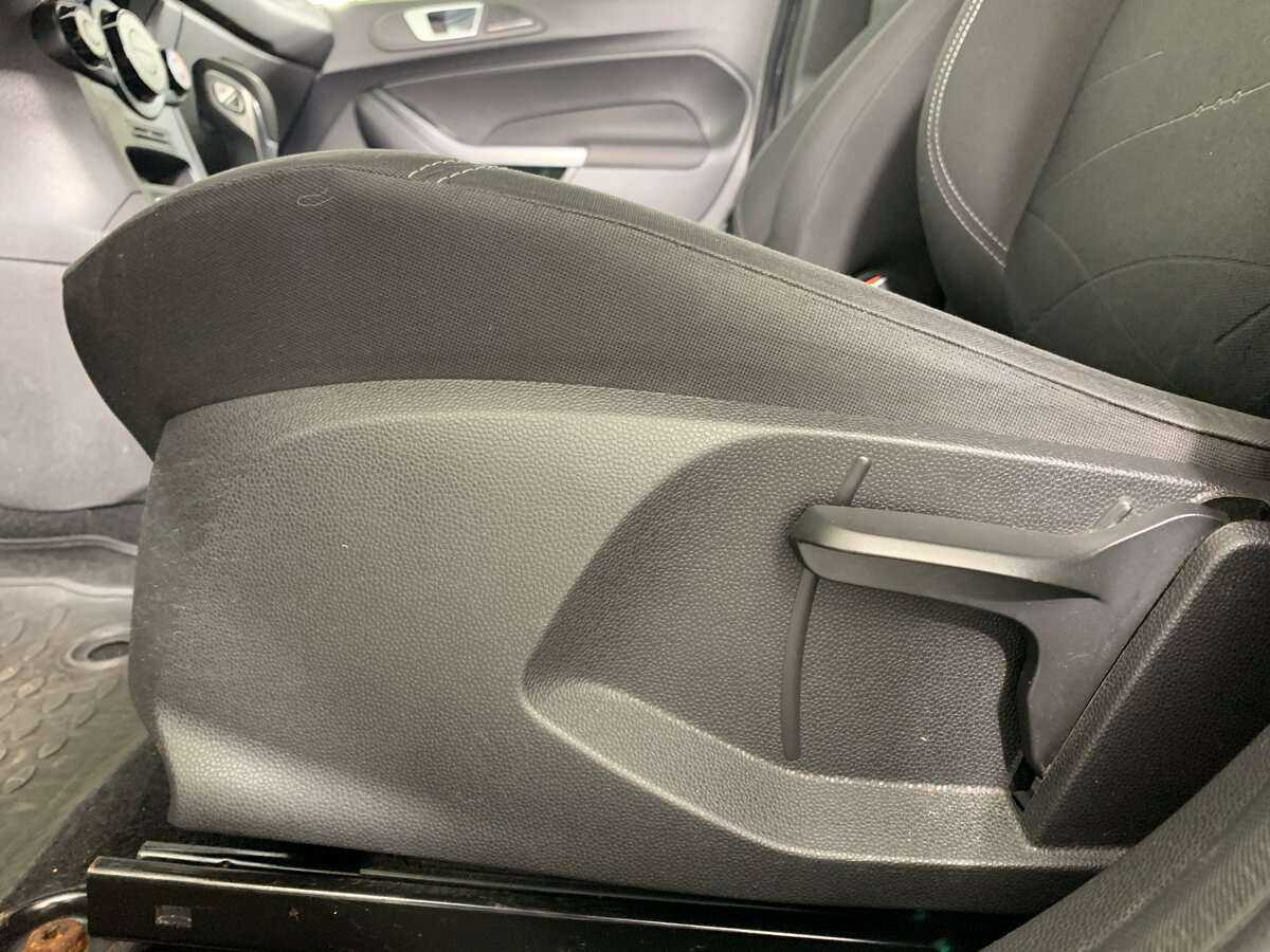 Ford Fiesta б/у, 2016, Роботизированная. Фото: #16