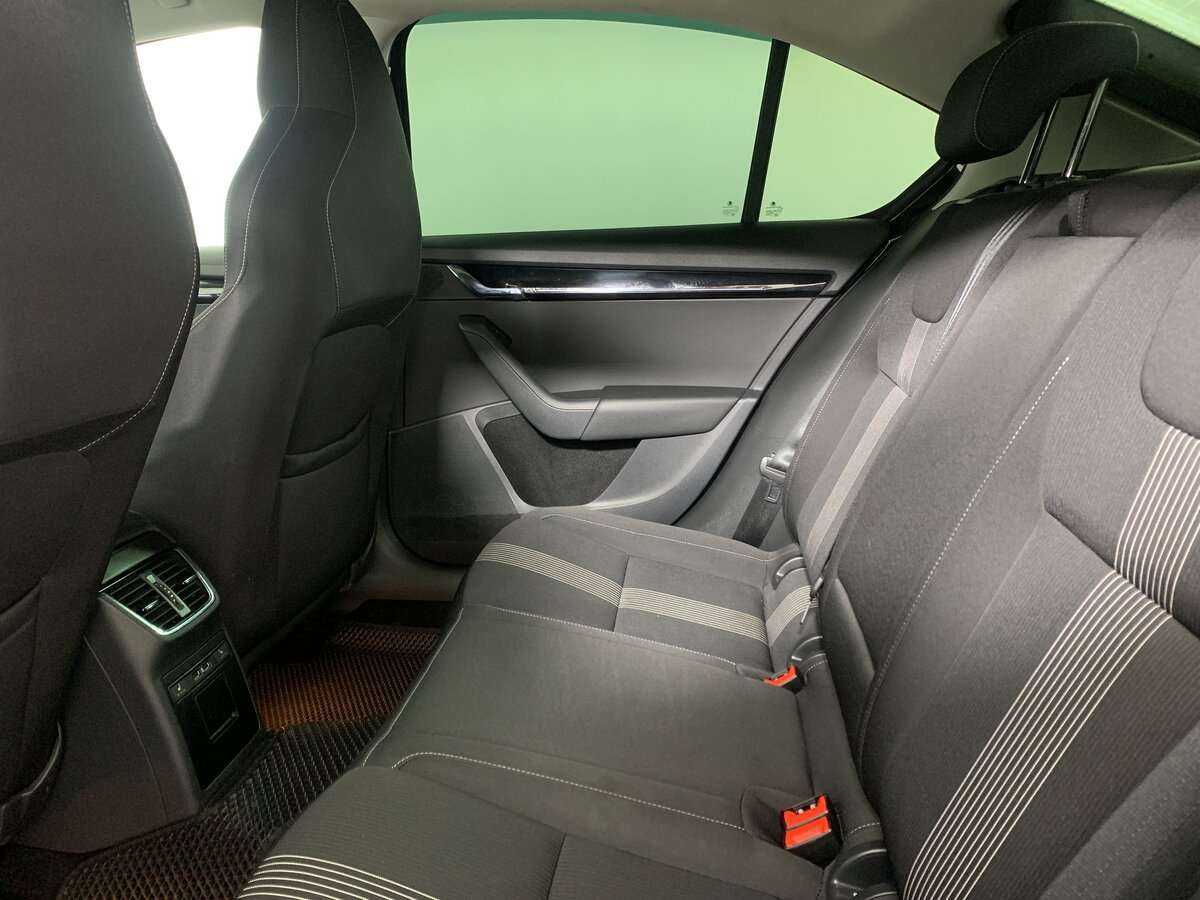 Skoda Octavia б/у, 2018, Роботизированная. Фото: #15