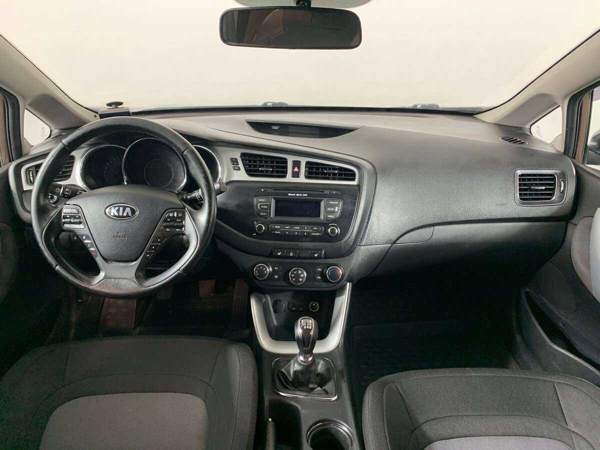 Kia Ceed б/у, 2014, Механическая. Фото: #9