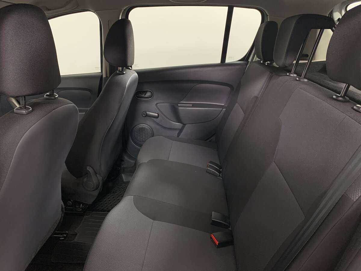 Renault Sandero б/у, 2017, Механическая. Фото: #15