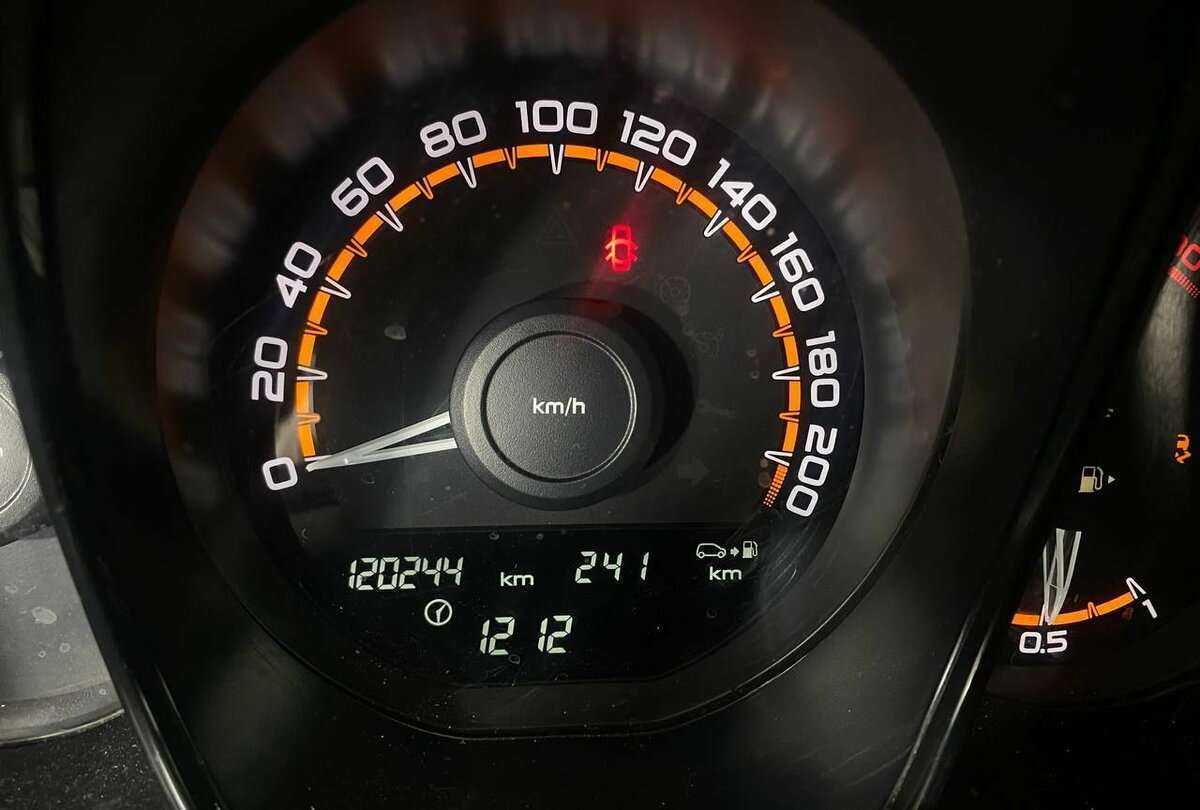 Lada (ВАЗ) Vesta б/у, 2020, Механическая. Фото: #8