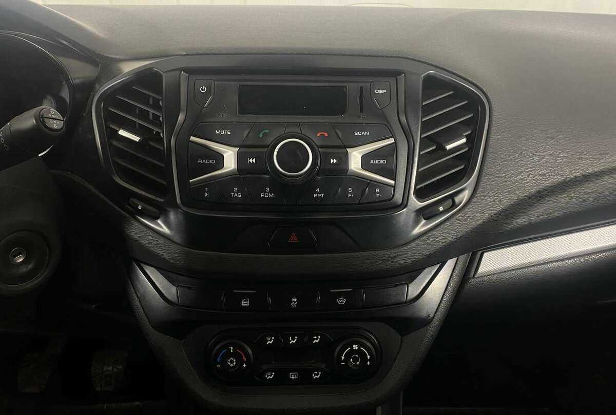 Lada (ВАЗ) Vesta б/у, 2020, Механическая. Фото: #9