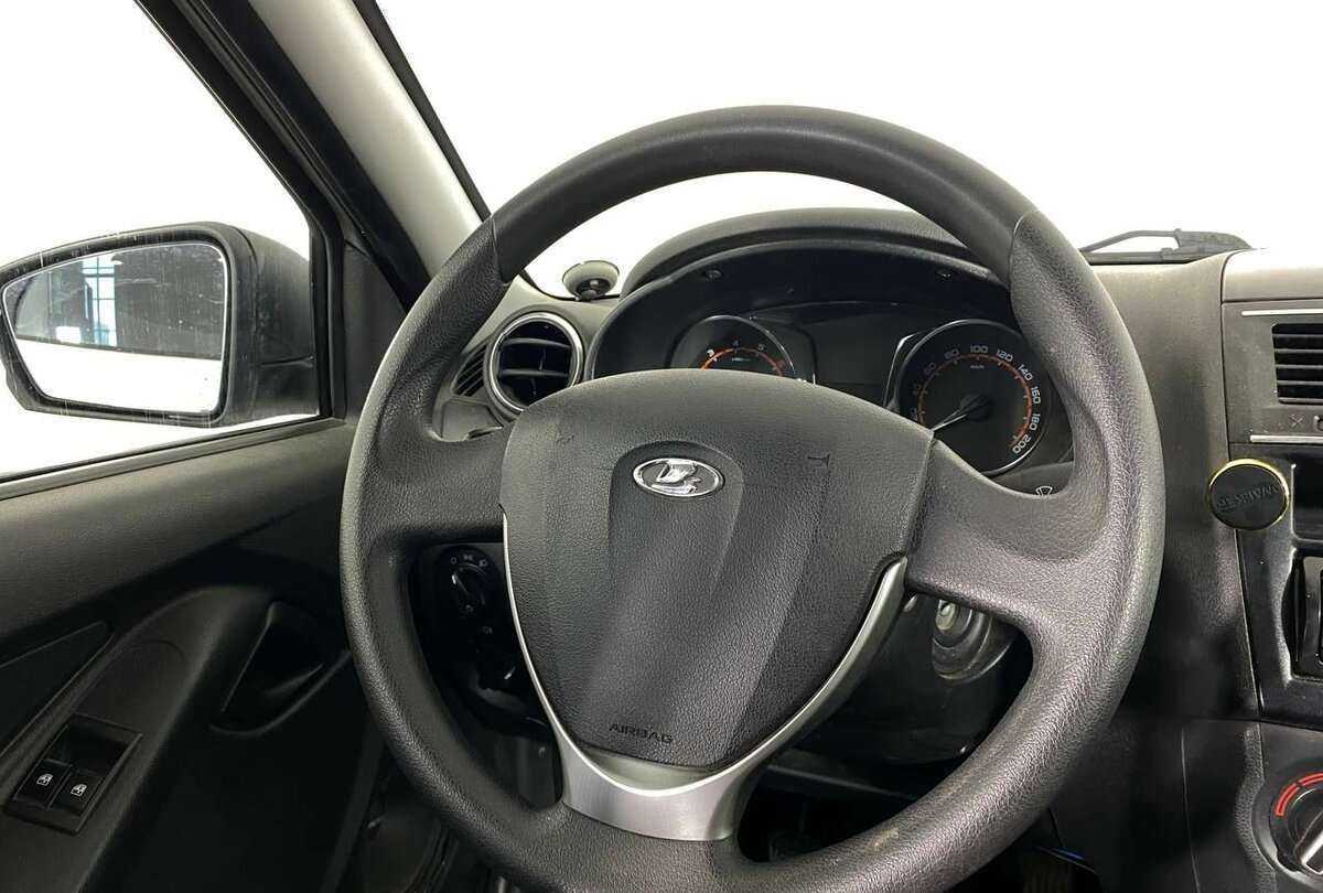 Lada (ВАЗ) Granta б/у, 2019, Механическая. Фото: #8