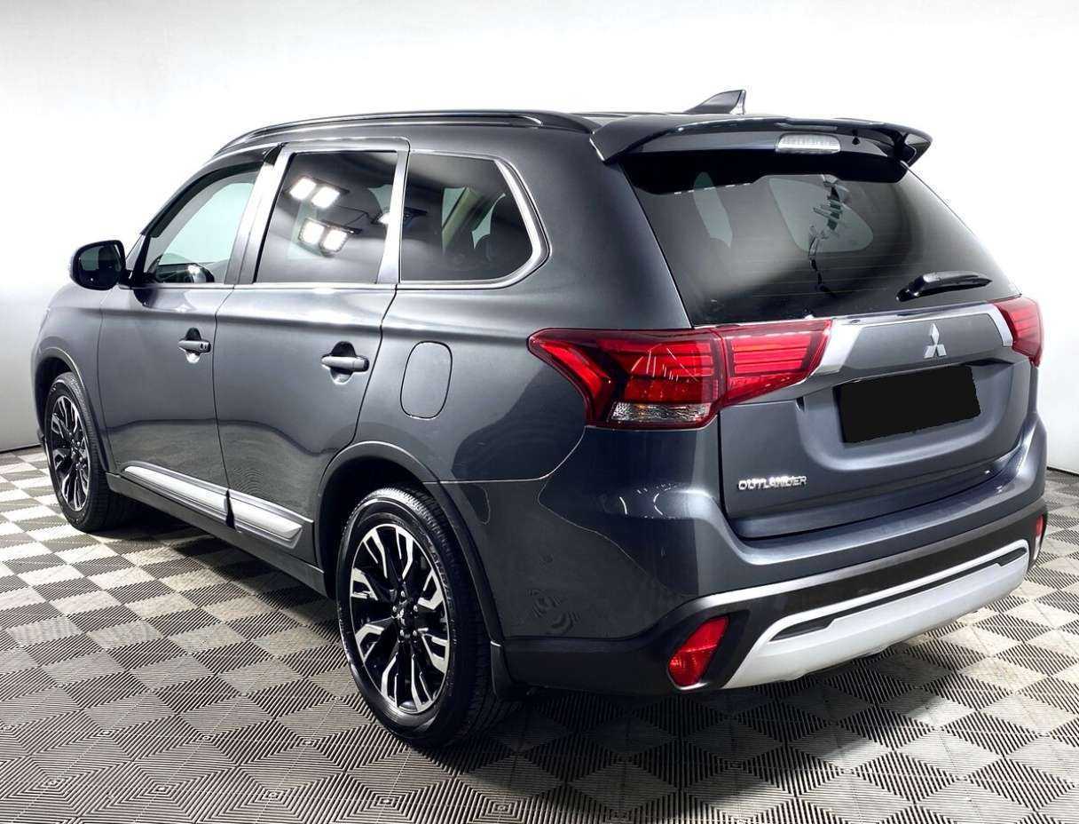 Mitsubishi Outlander б/у, 2021, Вариатор. Фото: #5