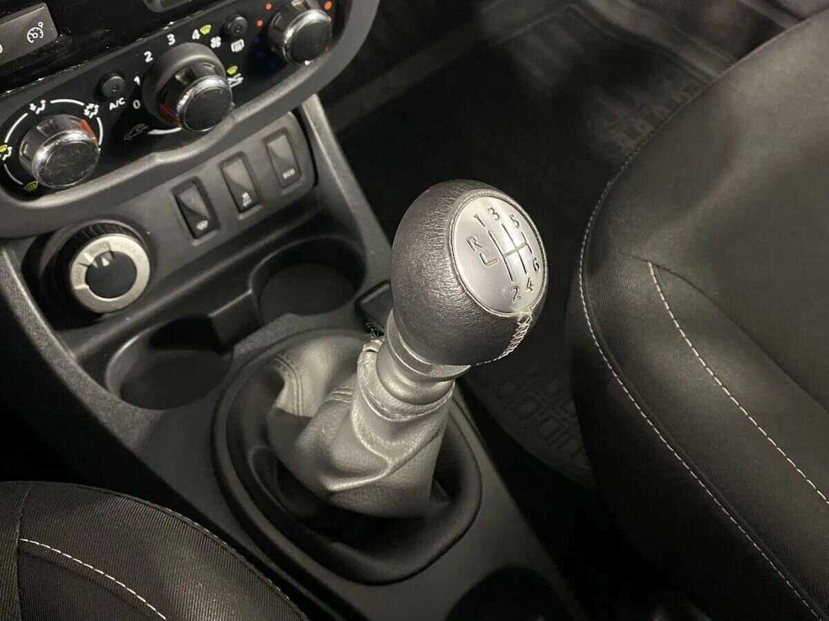 Renault Duster б/у, 2020, Механическая. Фото: #11