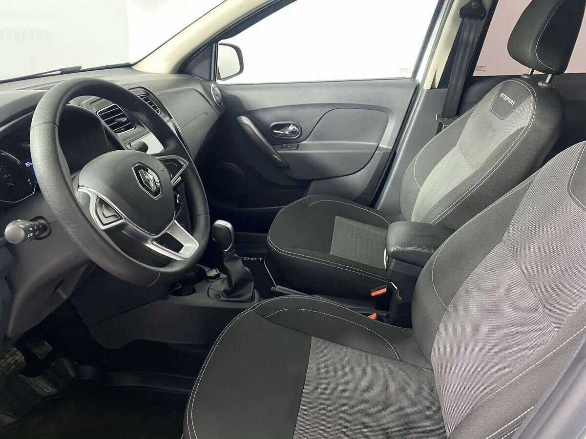 Рено Логан б/у, 2021, Вариатор. Фото: #4