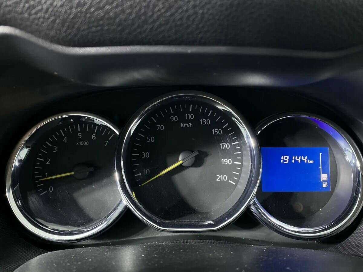 Renault Duster б/у, 2018, Механическая. Фото: #10