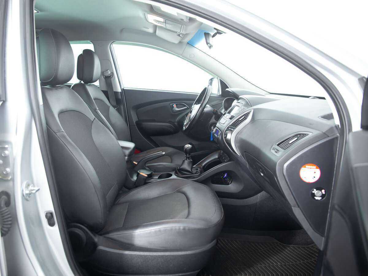 Hyundai ix35 б/у, 2015, Механическая. Фото: #14