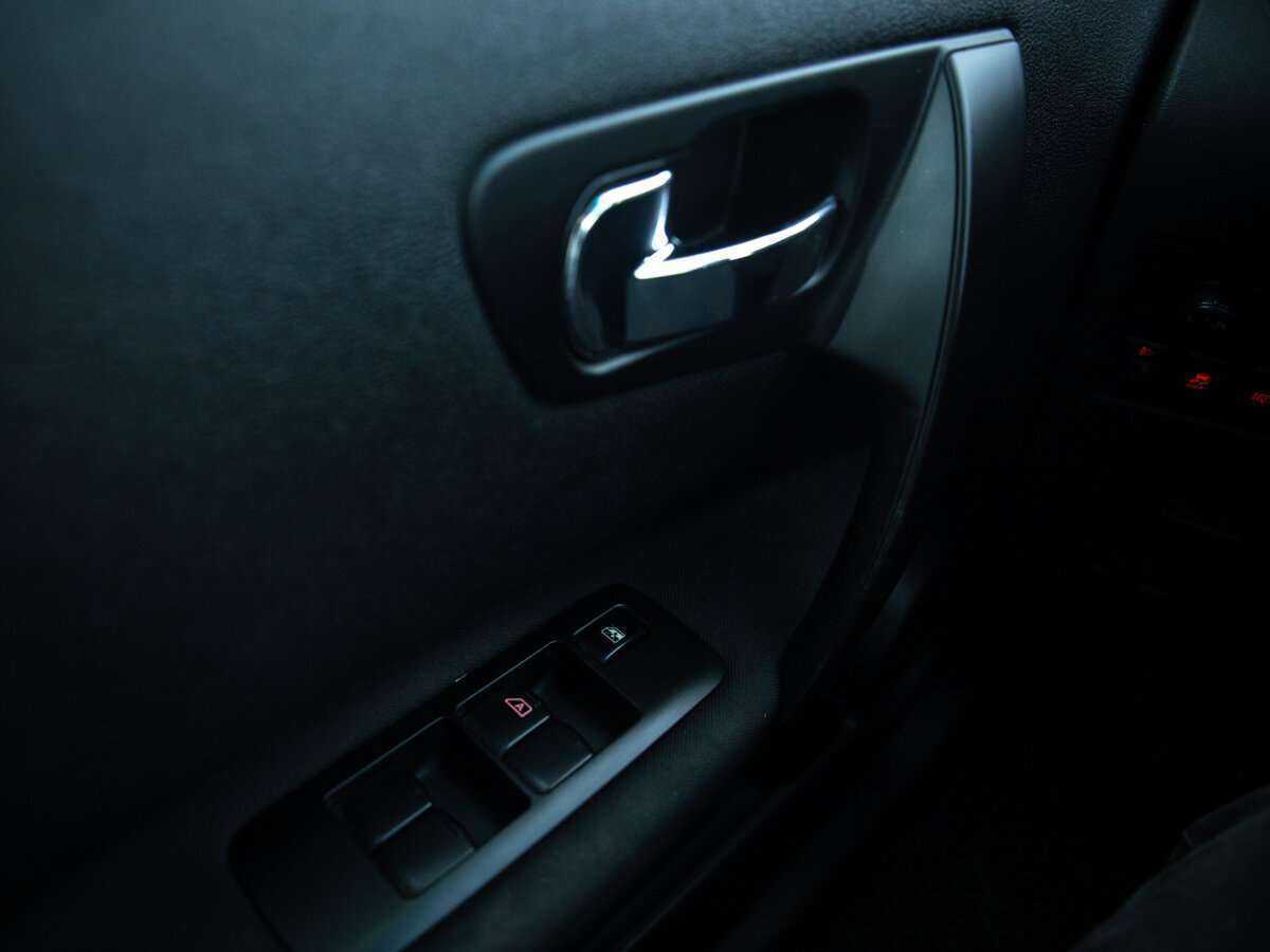 Nissan Qashqai б/у, 2012, Механическая. Фото: #16