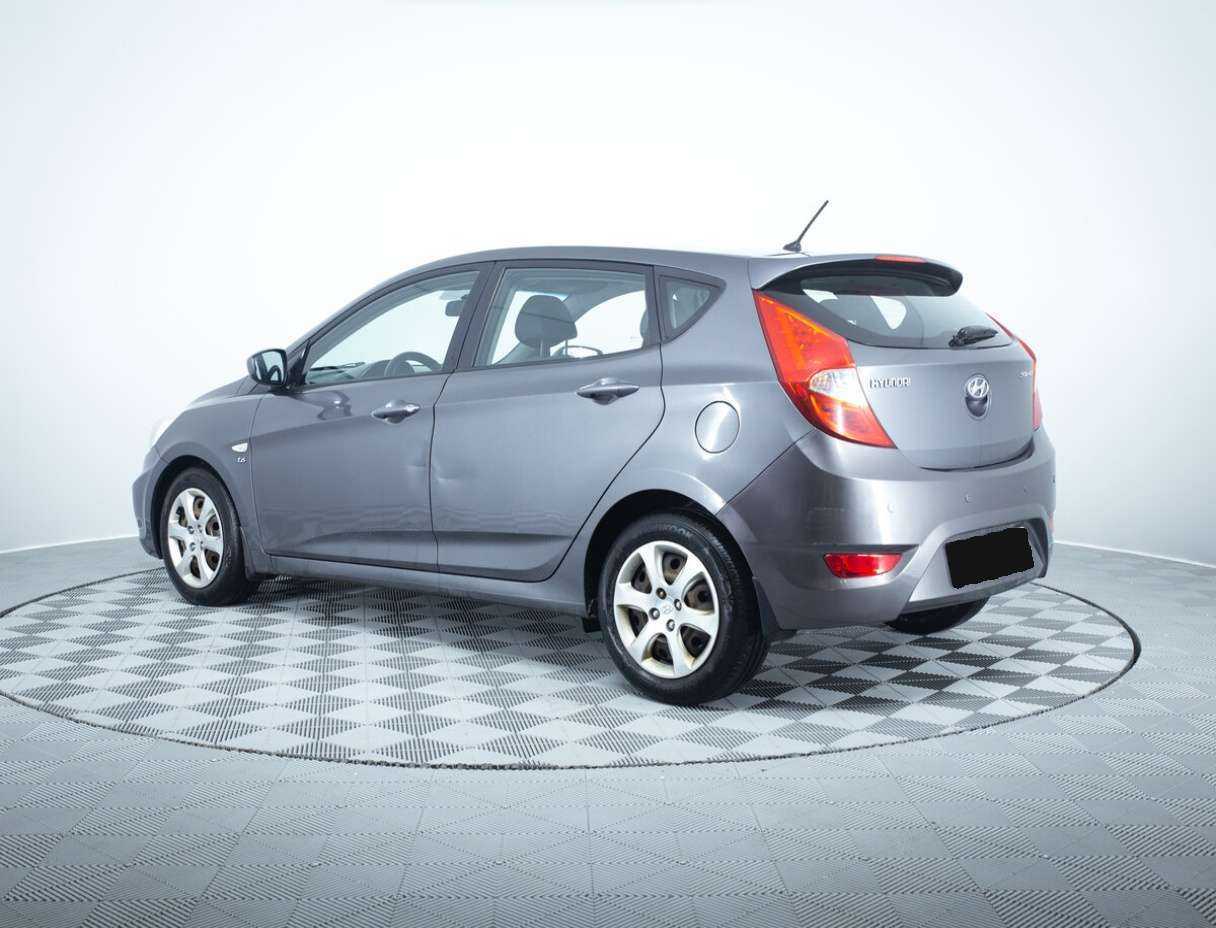 Hyundai Solaris б/у, 2013, Автоматическая. Фото: #6