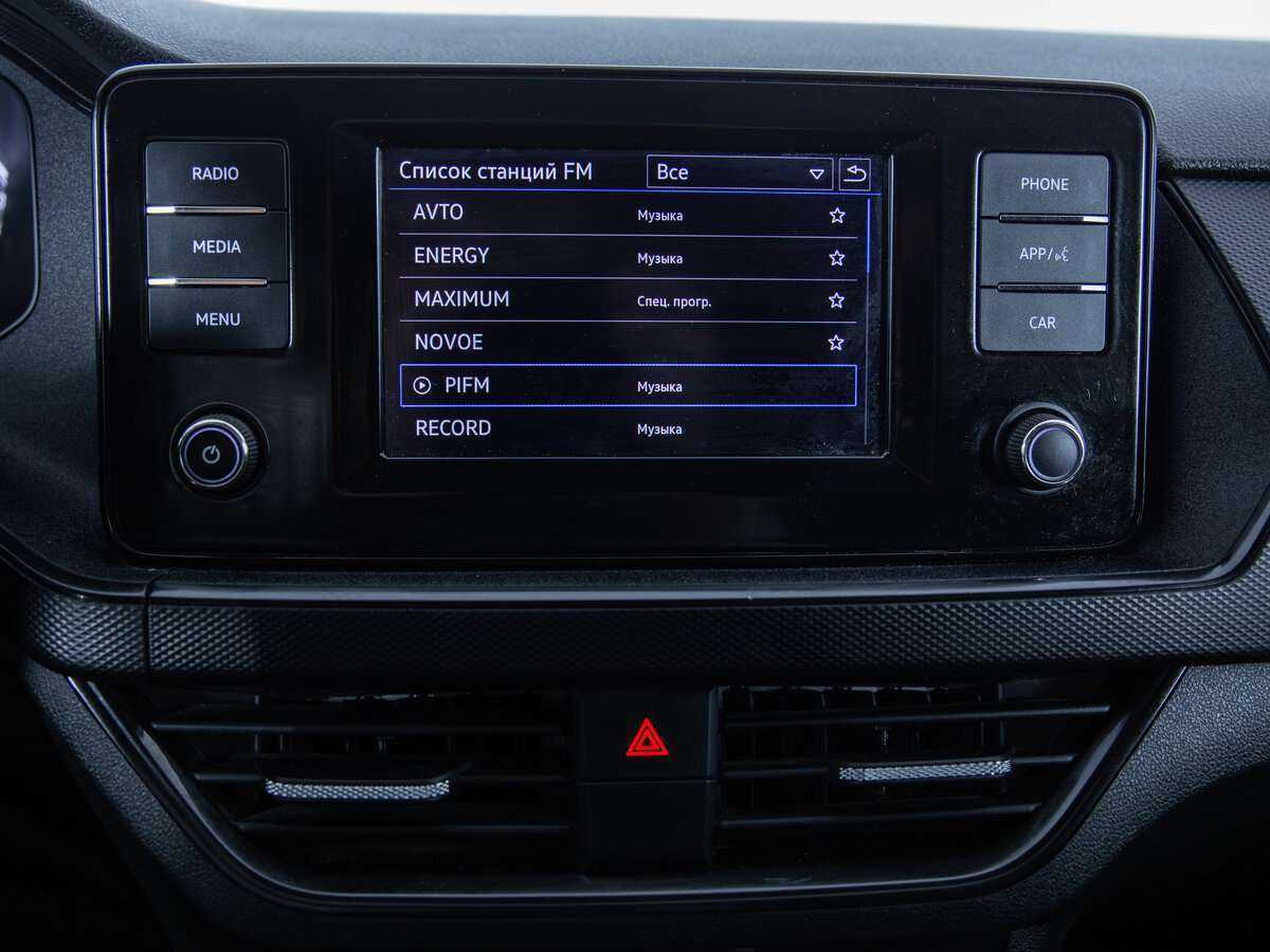 Volkswagen Polo б/у, 2020, Механическая. Фото: #11