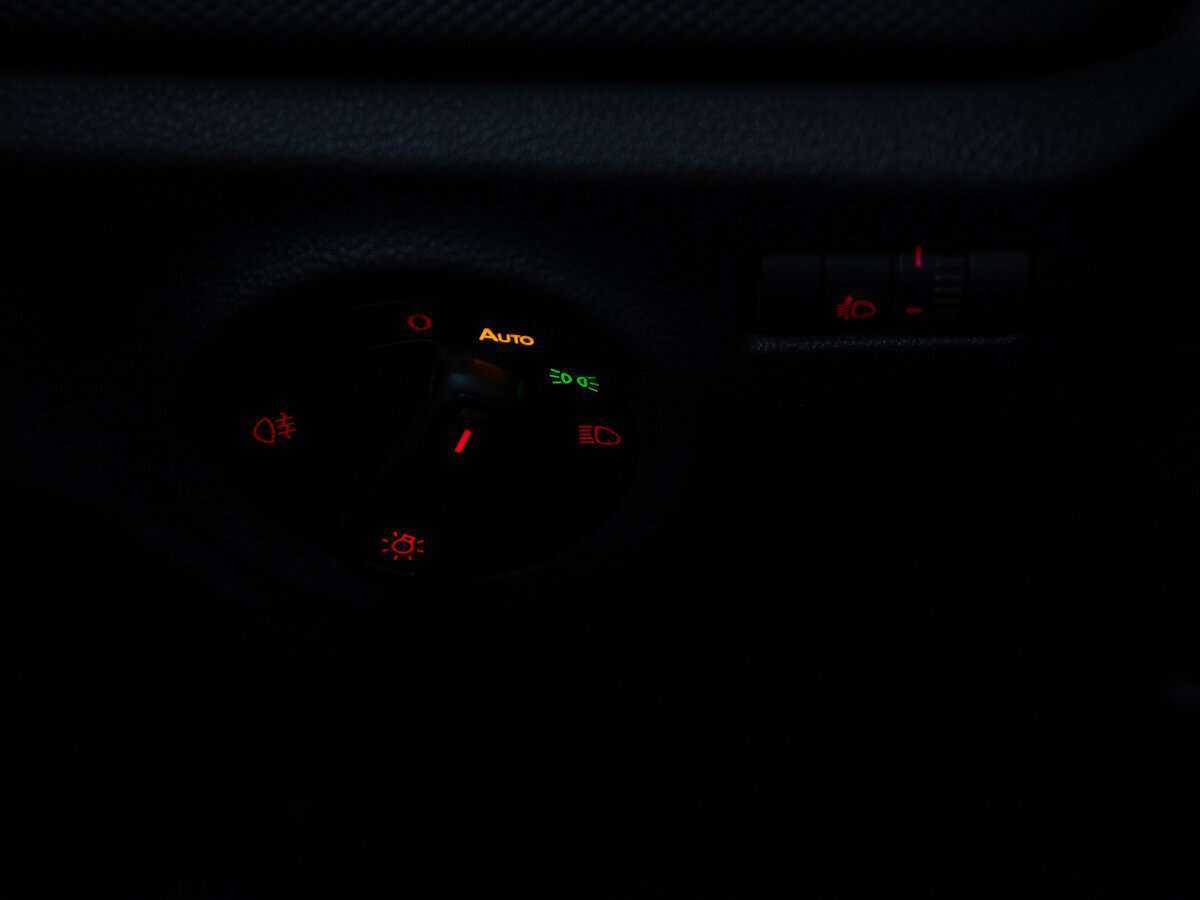 Volkswagen Polo б/у, 2020, Механическая. Фото: #13