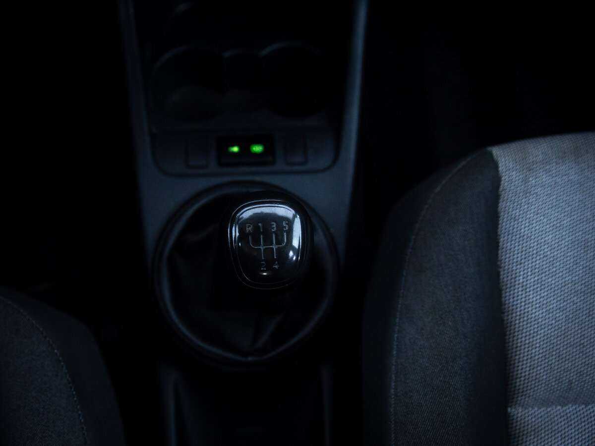 Skoda Fabia б/у, 2013, Механическая. Фото: #17