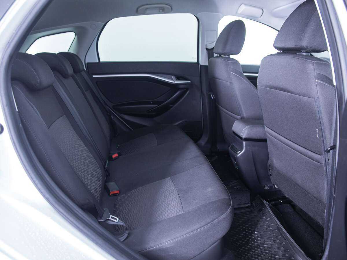 Lada (ВАЗ) Vesta б/у, 2018, Механическая. Фото: #9