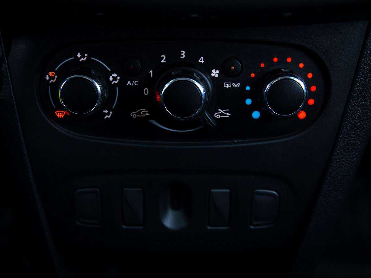 Renault Logan б/у, 2019, Механическая. Фото: #16