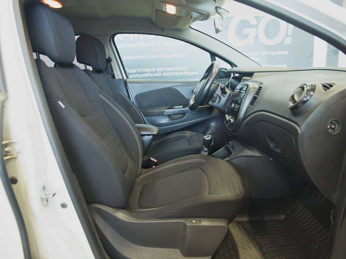 Renault Kaptur б/у, 2016, Вариатор. Фото: #3