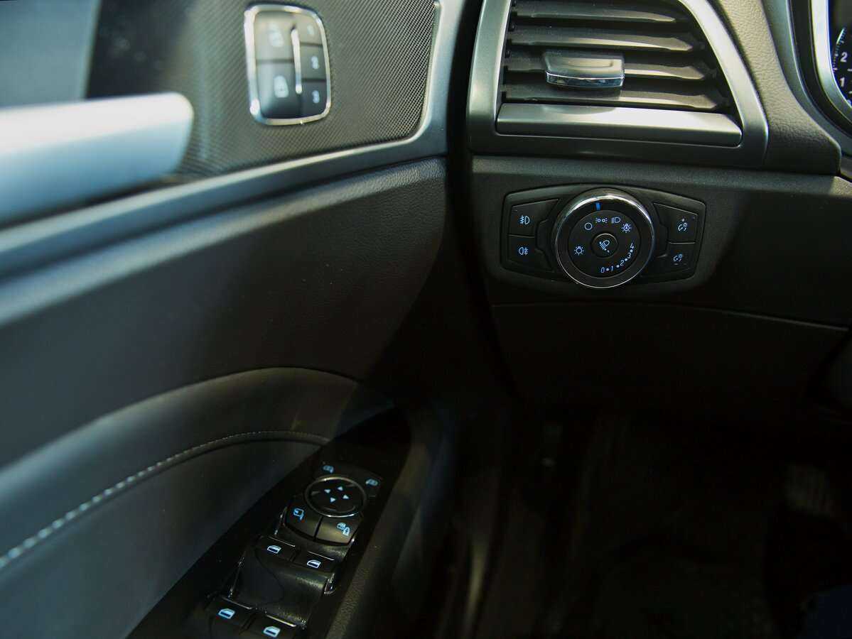 Ford Mondeo б/у, 2017, Автоматическая. Фото: #6