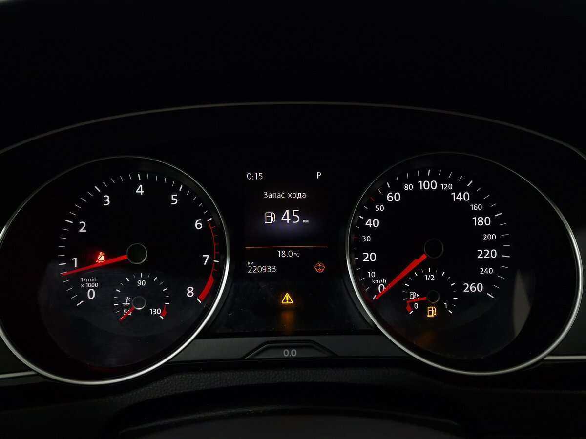 Volkswagen Passat б/у, 2015, Роботизированная. Фото: #3