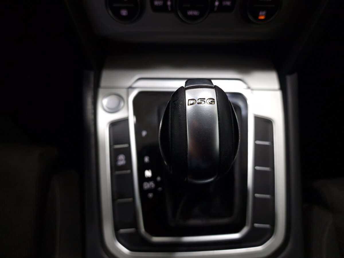 Volkswagen Passat б/у, 2015, Роботизированная. Фото: #8