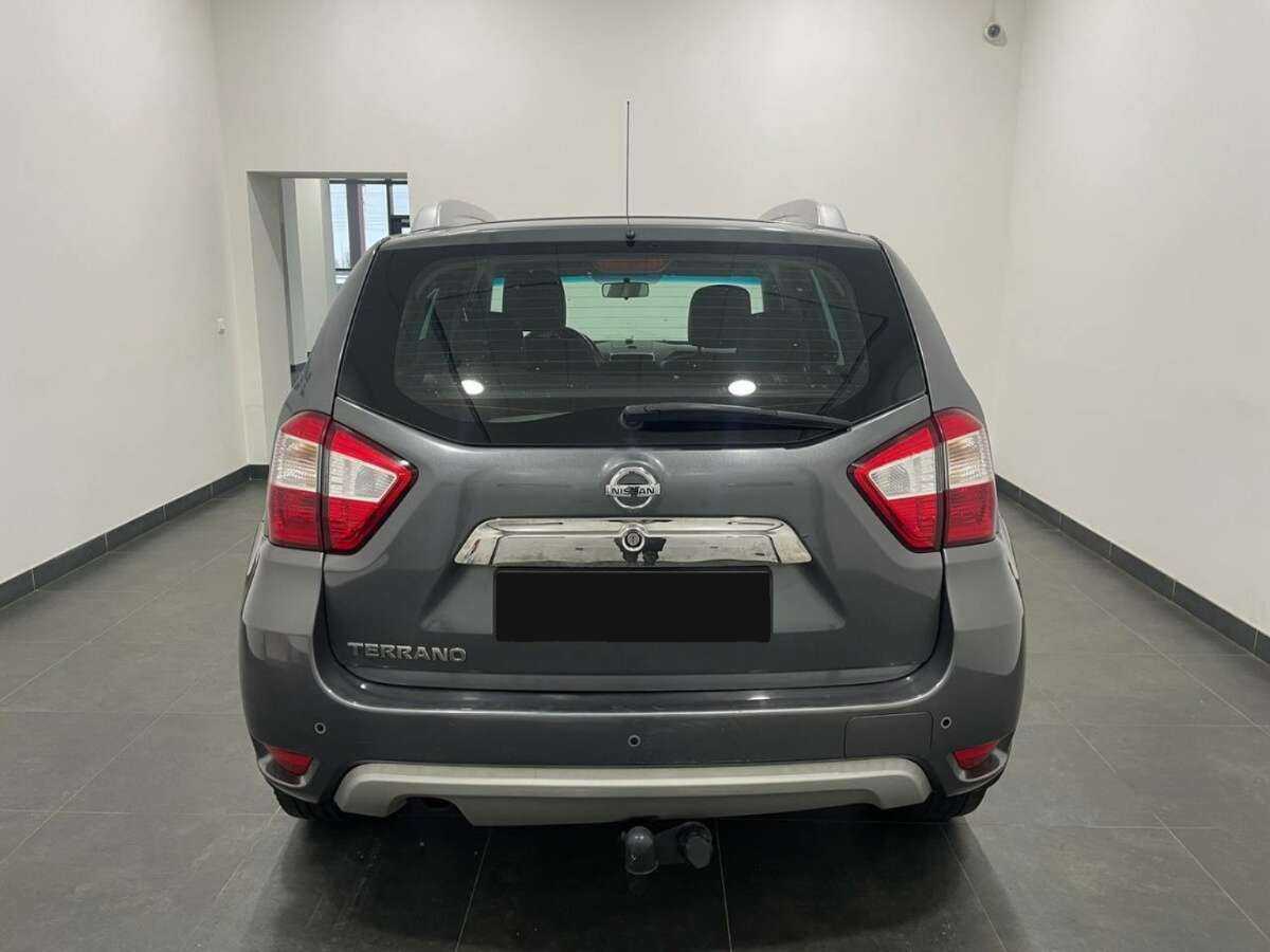 Nissan Terrano б/у, 2015, Механическая. Фото: #3
