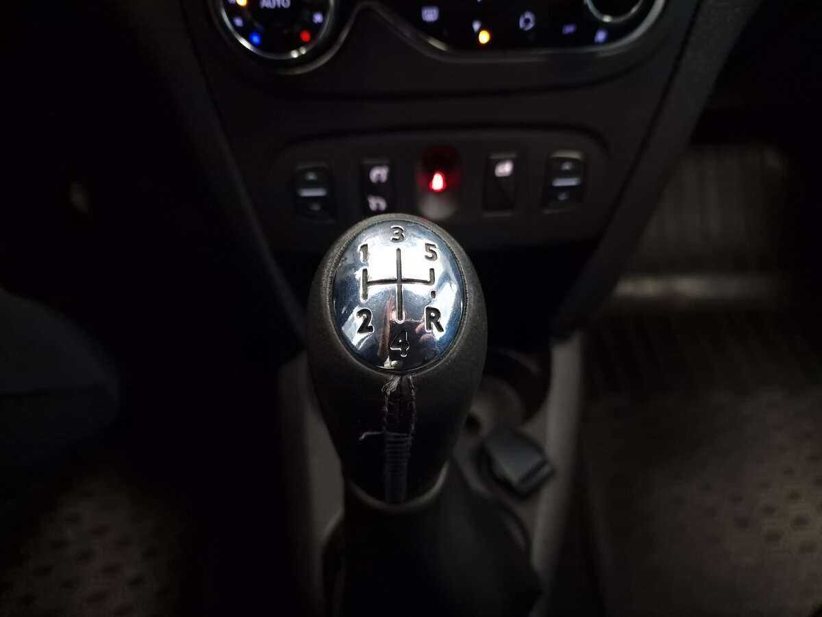 Renault Sandero б/у, 2019, Механическая. Фото: #14