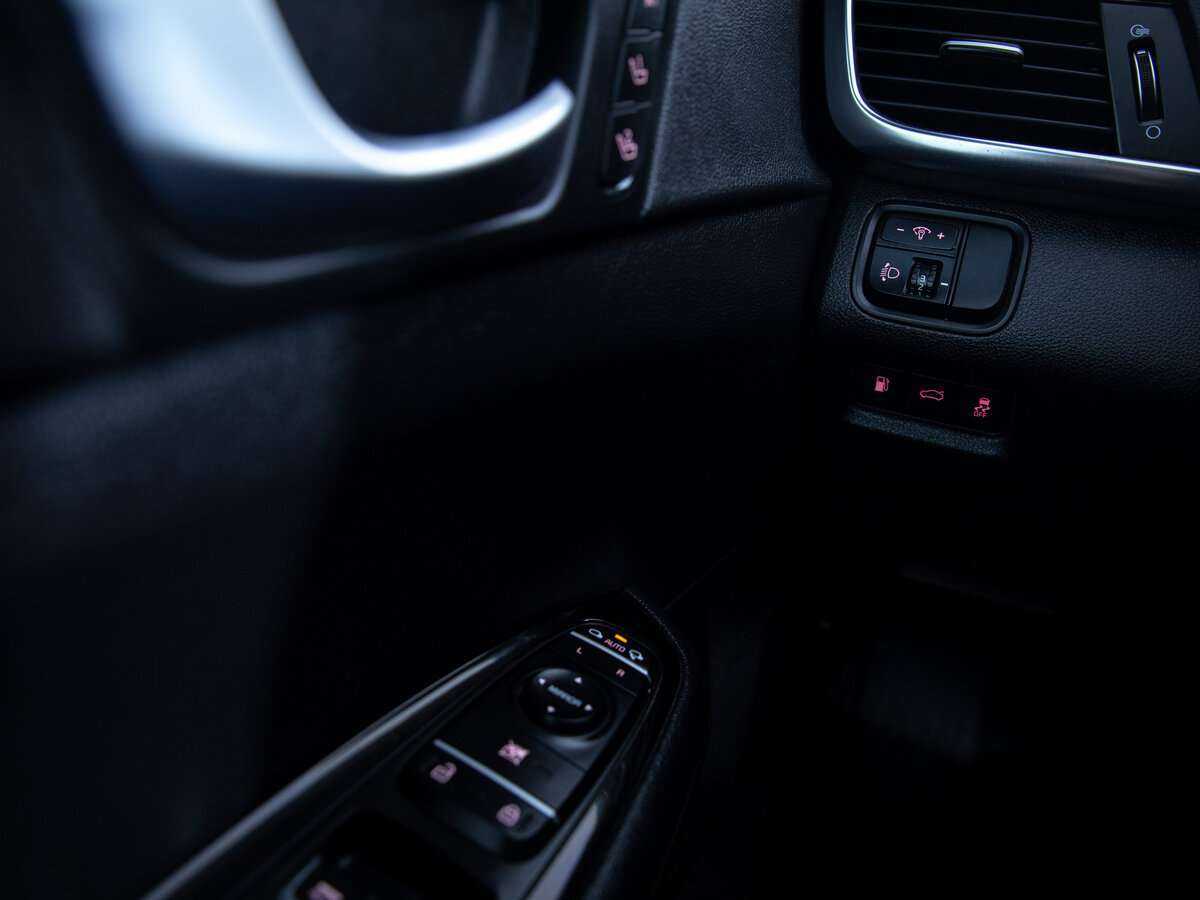 Kia Optima б/у, 2017, Автоматическая. Фото: #12