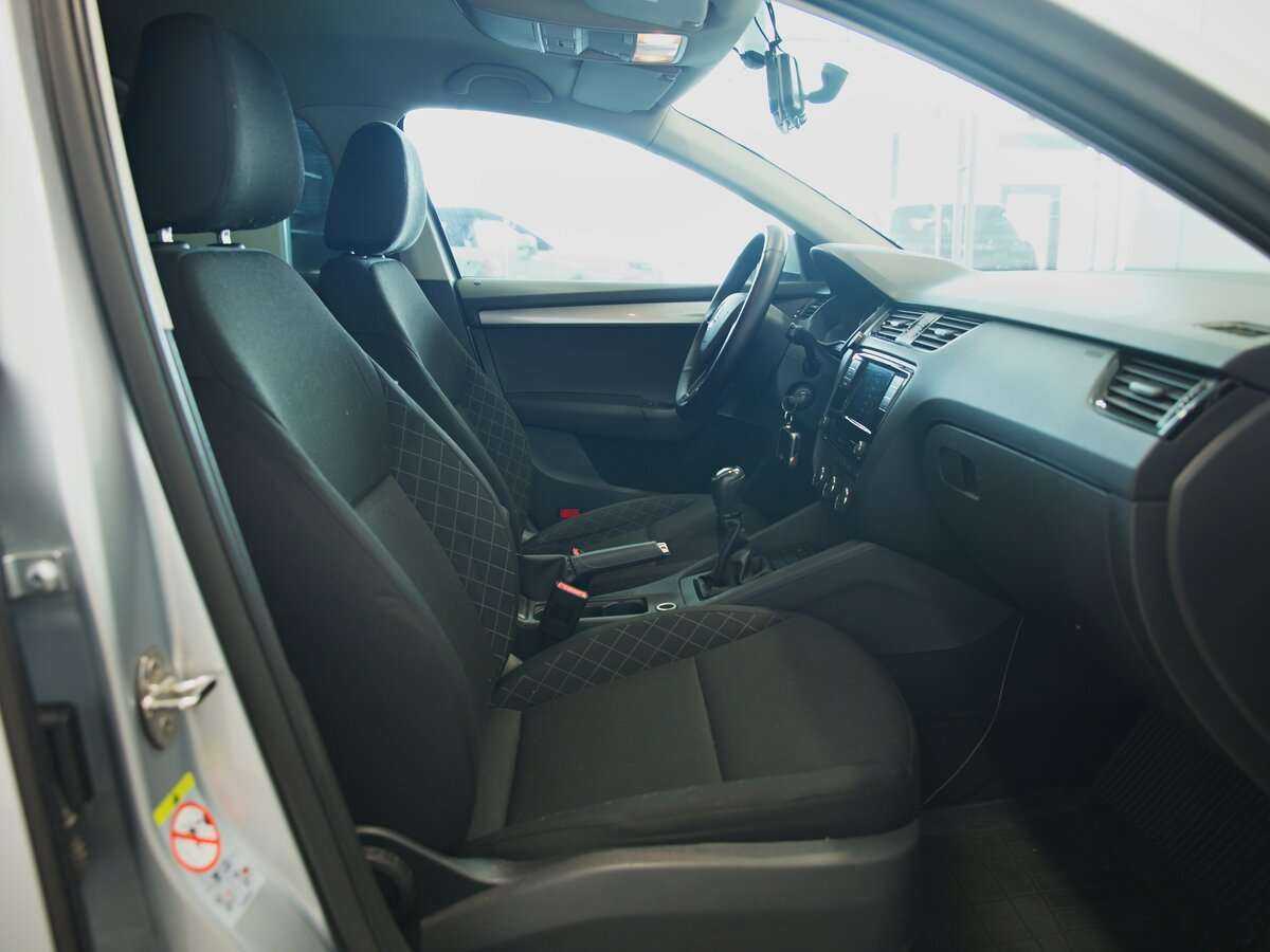 Skoda Octavia б/у, 2019, Механическая. Фото: #12