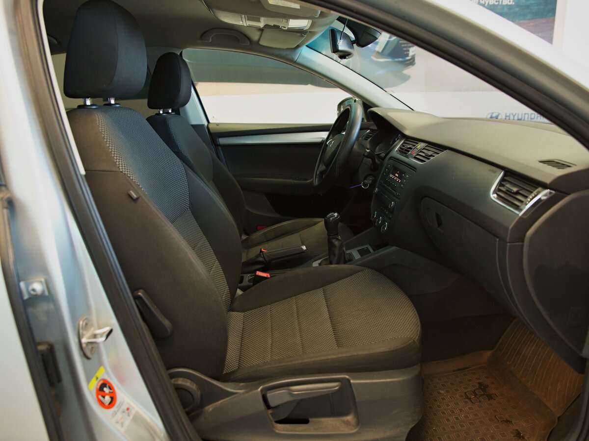 Skoda Octavia б/у, 2014, Механическая. Фото: #5