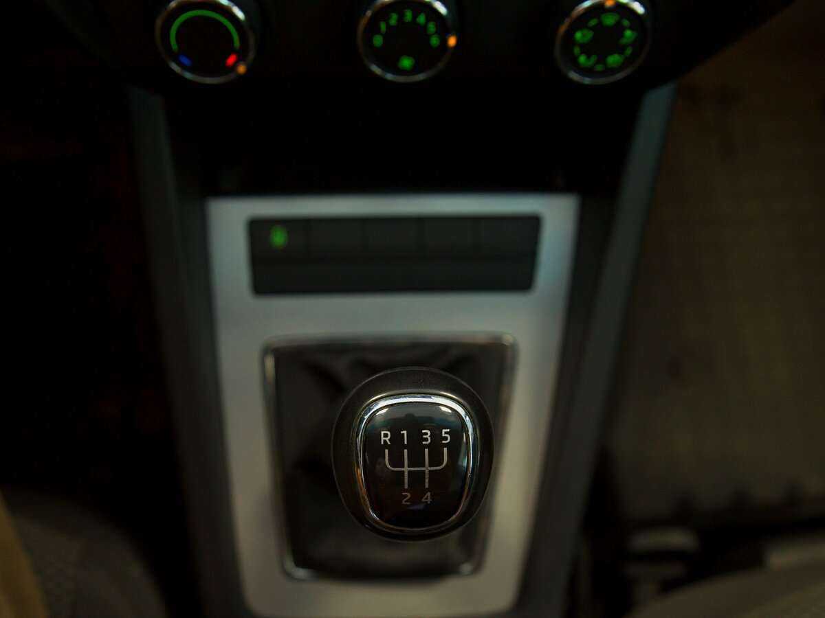 Skoda Octavia б/у, 2014, Механическая. Фото: #12